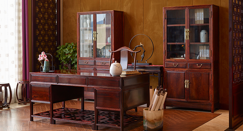 2008年12月輝煌仙藝榮獲福建古典工藝家具行業(yè)“重質(zhì)量、守信用”企業(yè)。